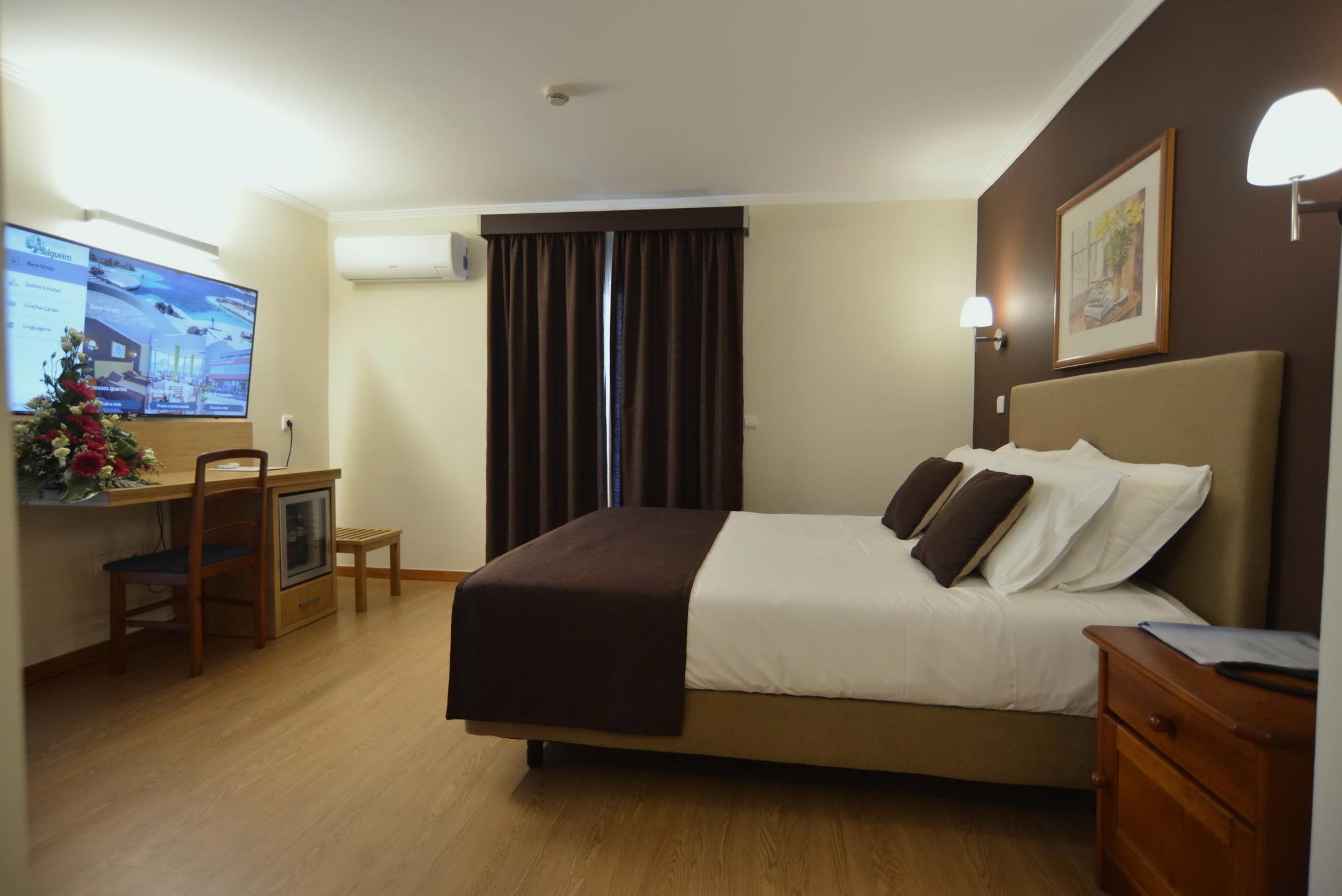 Hotel Salgueiro 莫尼兹港 外观 照片